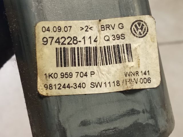 bontott VW GOLF V Jobb hátsó Ablakemelő Motor