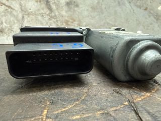 bontott VW GOLF V Jobb hátsó Ablakemelő Motor