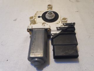 bontott VW GOLF V Jobb hátsó Ablakemelő Motor