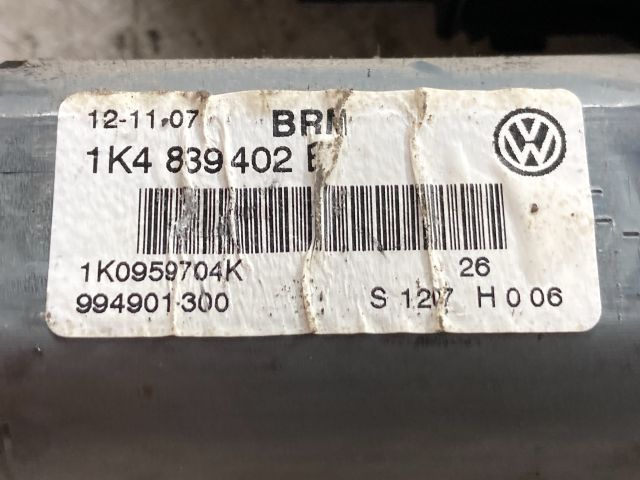 bontott VW GOLF V Jobb hátsó Ablakemelő Motor