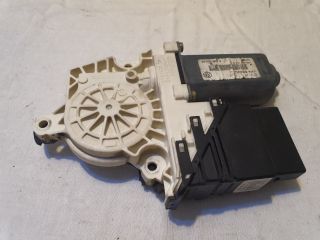 bontott VW GOLF V Jobb hátsó Ablakemelő Motor