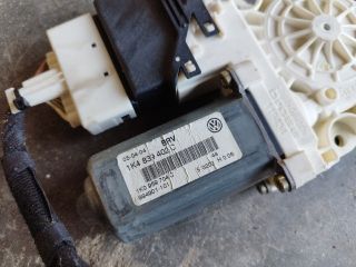 bontott VW GOLF V Jobb hátsó Ablakemelő Motor