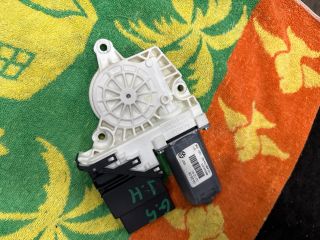 bontott VW GOLF V Jobb hátsó Ablakemelő Motor