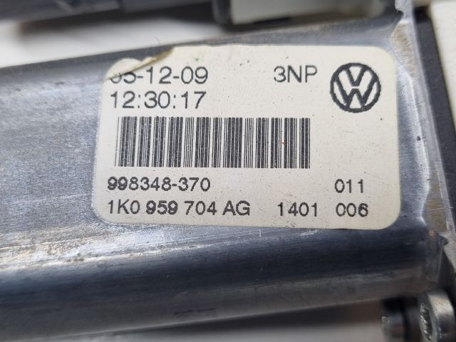 bontott VW GOLF V Jobb hátsó Ablakemelő Motor