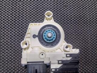 bontott VW GOLF V Jobb hátsó Ablakemelő Motor