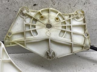 bontott VW GOLF V Jobb hátsó Ablakemelő Szerkezet (Elektromos)