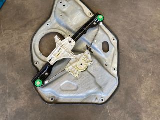 bontott VW GOLF V Jobb hátsó Ablakemelő Szerkezet (Elektromos)