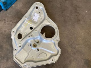 bontott VW GOLF V Jobb hátsó Ablakemelő Szerkezet (Elektromos)