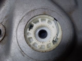 bontott VW GOLF V Jobb hátsó Ablakemelő Szerkezet (Elektromos)