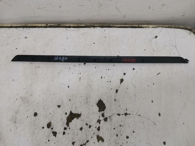 bontott VW GOLF V Jobb hátsó Ajtó Kárpit Díszléc