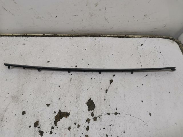 bontott VW GOLF V Jobb hátsó Ajtó Kárpit Díszléc