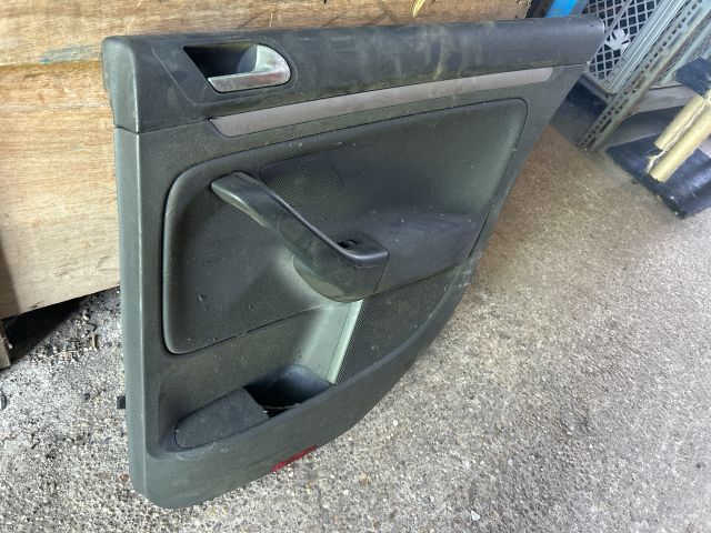 bontott VW GOLF V Jobb hátsó Ajtó Kárpit