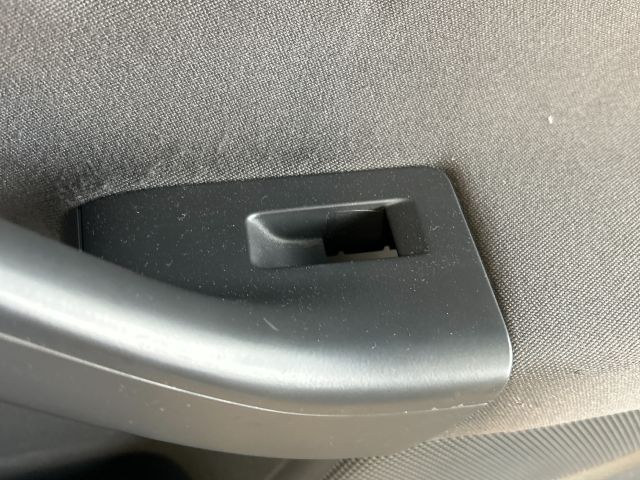 bontott VW GOLF V Jobb hátsó Ajtó Kárpit