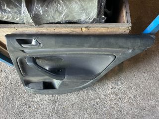 bontott VW GOLF V Jobb hátsó Ajtó Kárpit