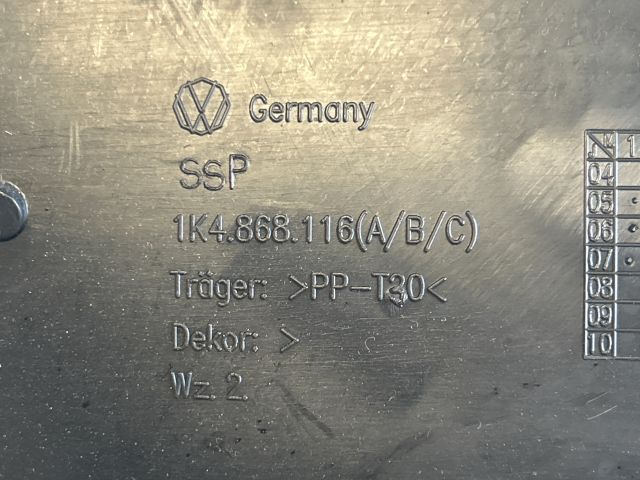 bontott VW GOLF V Jobb hátsó Ajtó Kárpit