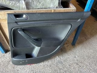 bontott VW GOLF V Jobb hátsó Ajtó Kárpit