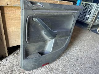 bontott VW GOLF V Jobb hátsó Ajtó Kárpit