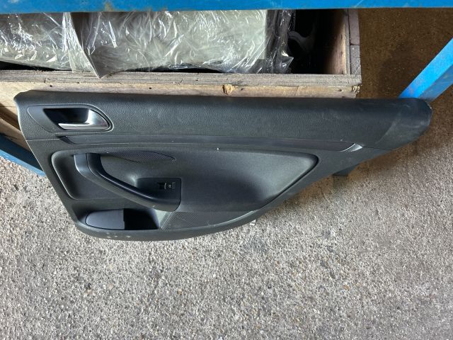 bontott VW GOLF V Jobb hátsó Ajtó Kárpit