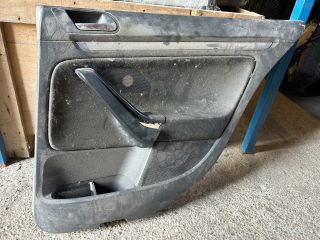 bontott VW GOLF V Jobb hátsó Ajtó Kárpit