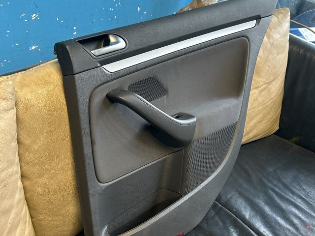 bontott VW GOLF V Jobb hátsó Ajtó Kárpit
