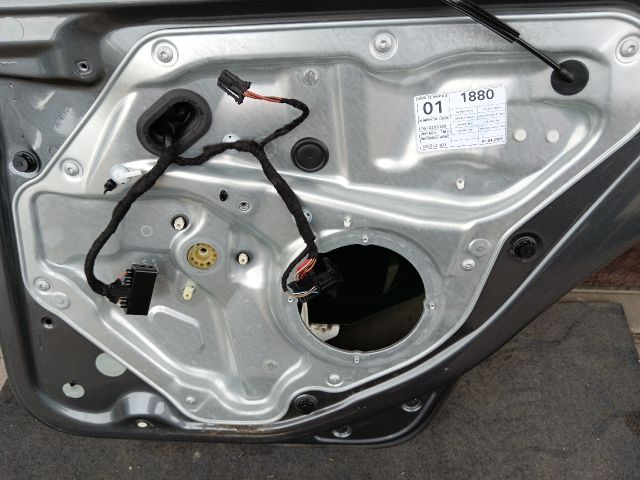 bontott VW GOLF V Jobb hátsó Ajtó (Részeivel)