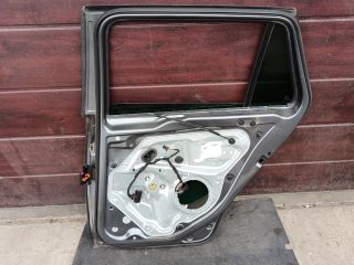 bontott VW GOLF V Jobb hátsó Ajtó (Részeivel)