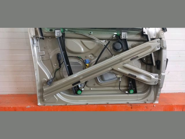 bontott VW GOLF V Jobb hátsó Ajtó (Részeivel)