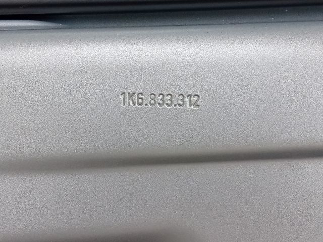 bontott VW GOLF V Jobb hátsó Ajtó (Részeivel)