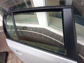 bontott VW GOLF V Jobb hátsó Ajtó (Részeivel)