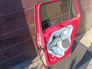 bontott VW GOLF V Jobb hátsó Ajtó (Részeivel)