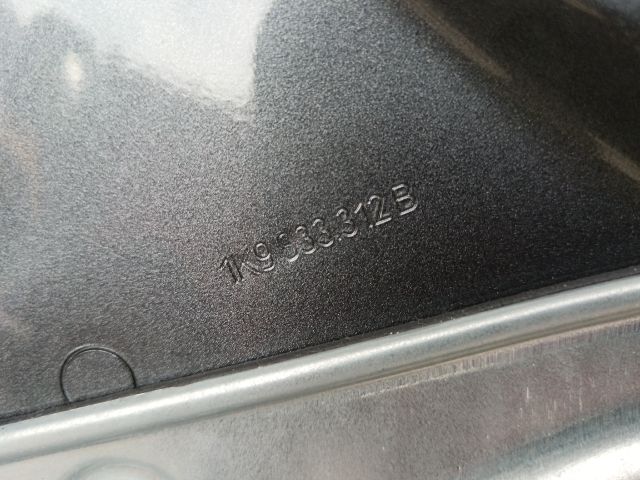 bontott VW GOLF V Jobb hátsó Ajtó (Részeivel)