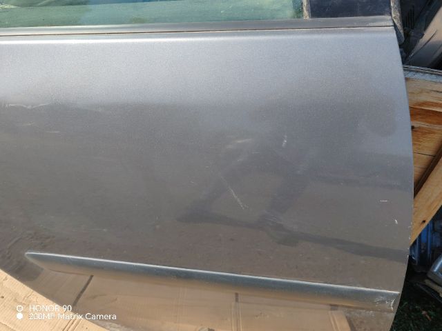 bontott VW GOLF V Jobb hátsó Ajtó (Részeivel)