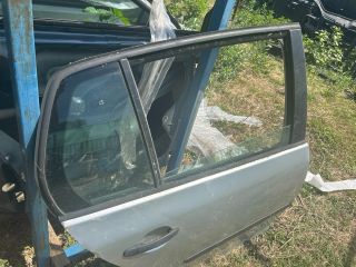 bontott VW GOLF V Jobb hátsó Ajtó (Üres lemez)