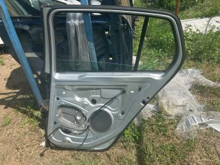 bontott VW GOLF V Jobb hátsó Ajtó (Üres lemez)