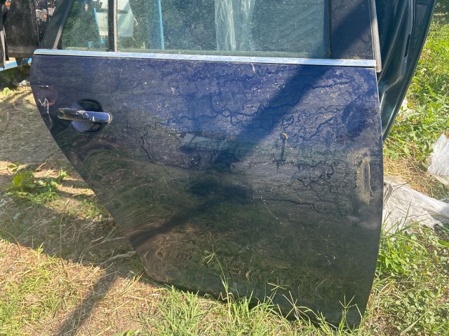 bontott VW GOLF V Jobb hátsó Ajtó (Üres lemez)