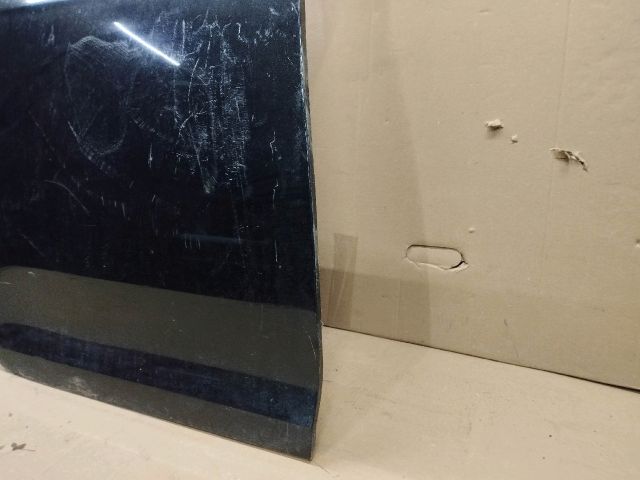 bontott VW GOLF V Jobb hátsó Ajtó (Üres lemez)