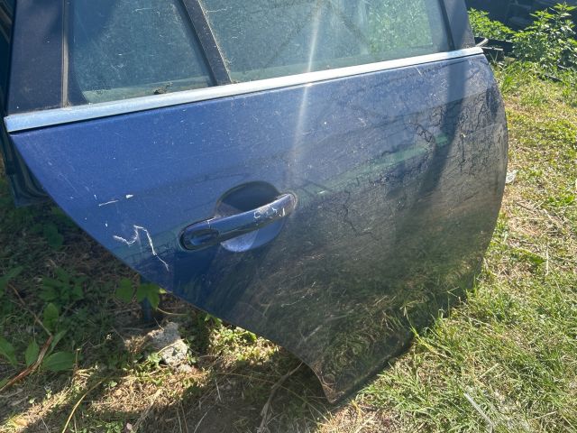 bontott VW GOLF V Jobb hátsó Ajtó (Üres lemez)