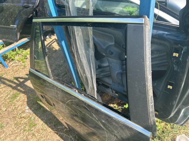 bontott VW GOLF V Jobb hátsó Ajtó (Üres lemez)