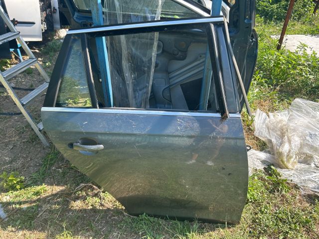 bontott VW GOLF V Jobb hátsó Ajtó (Üres lemez)