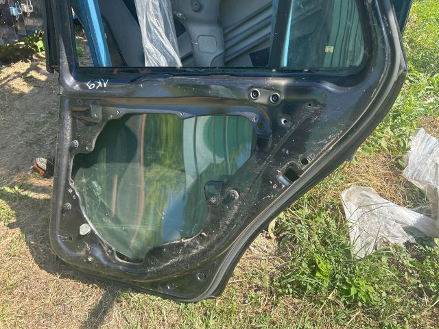 bontott VW GOLF V Jobb hátsó Ajtó (Üres lemez)