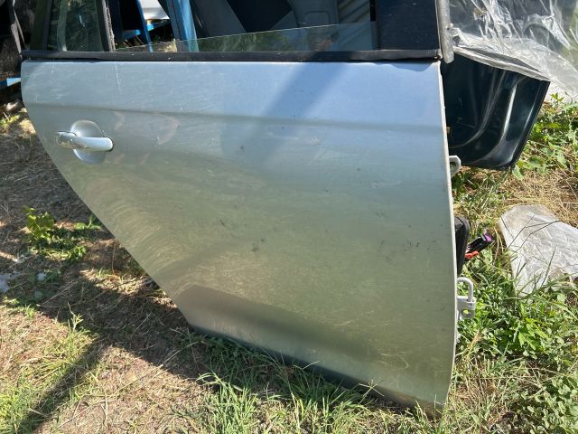 bontott VW GOLF V Jobb hátsó Ajtó (Üres lemez)