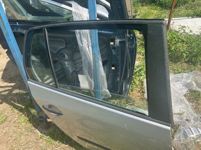 bontott VW GOLF V Jobb hátsó Ajtó (Üres lemez)