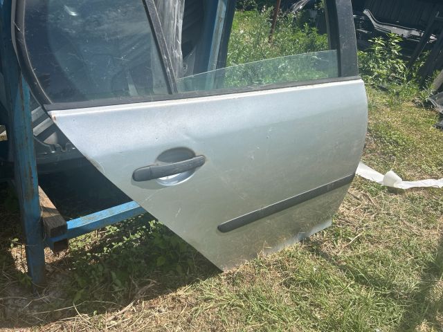 bontott VW GOLF V Jobb hátsó Ajtó (Üres lemez)