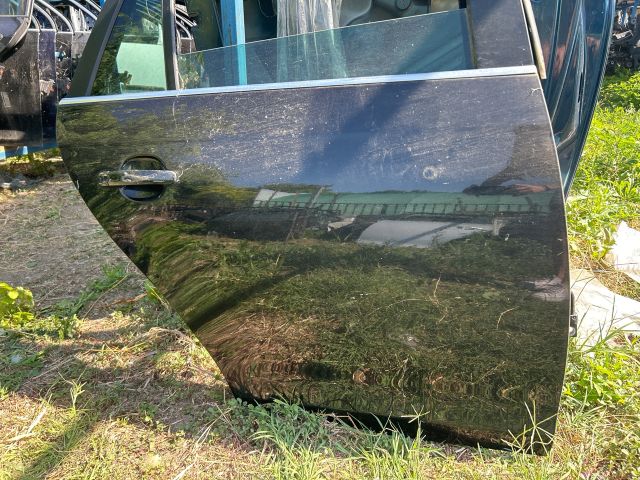 bontott VW GOLF V Jobb hátsó Ajtó (Üres lemez)