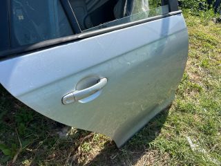 bontott VW GOLF V Jobb hátsó Ajtó (Üres lemez)