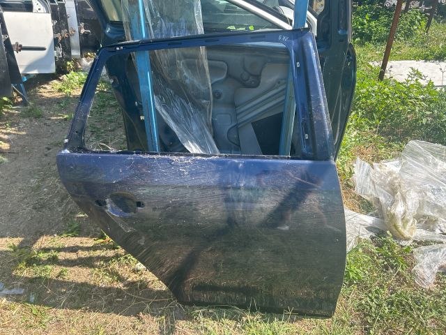 bontott VW GOLF V Jobb hátsó Ajtó (Üres lemez)