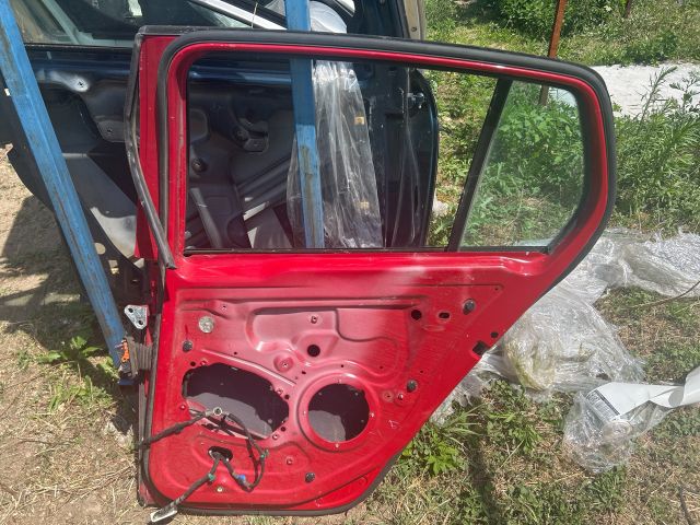 bontott VW GOLF V Jobb hátsó Ajtó (Üres lemez)
