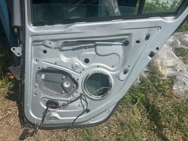 bontott VW GOLF V Jobb hátsó Ajtó (Üres lemez)