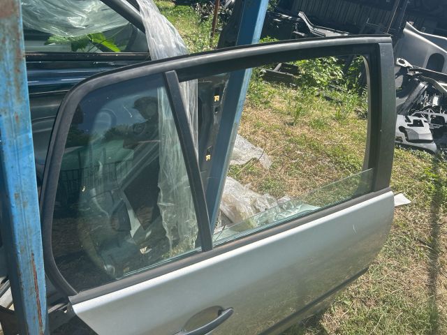 bontott VW GOLF V Jobb hátsó Ajtó (Üres lemez)