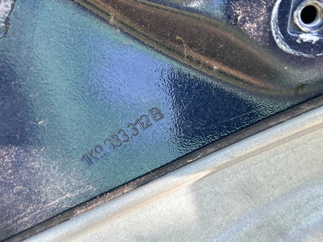 bontott VW GOLF V Jobb hátsó Ajtó (Üres lemez)